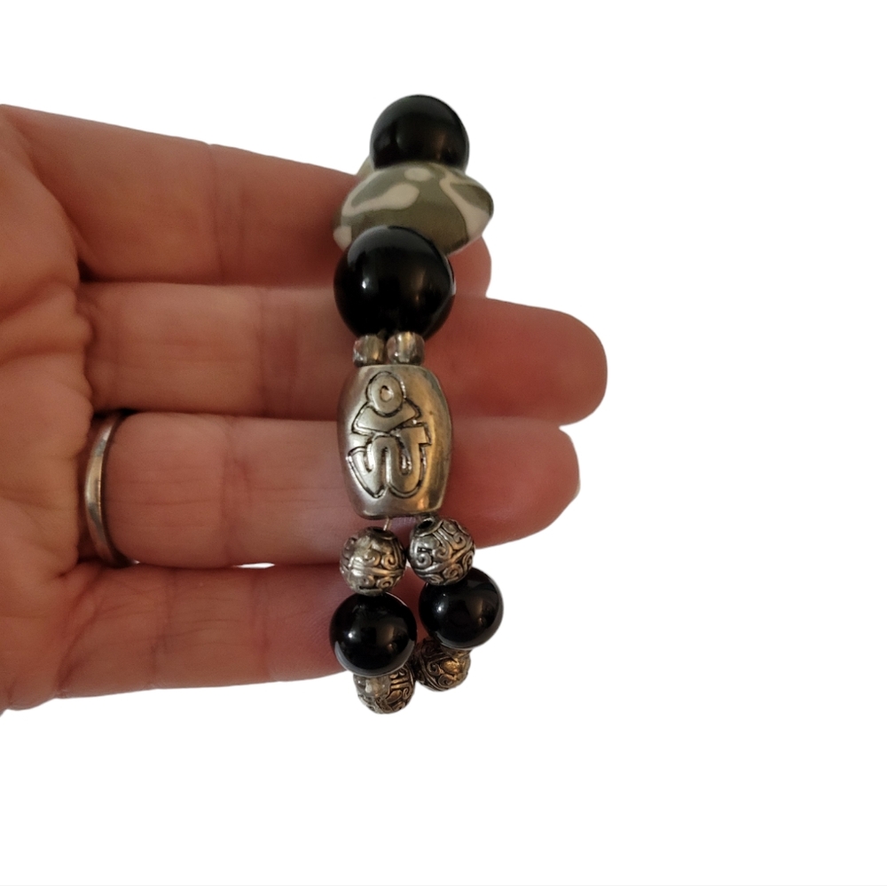 Hand Crafted Beaded Bracelet Toggle Closure